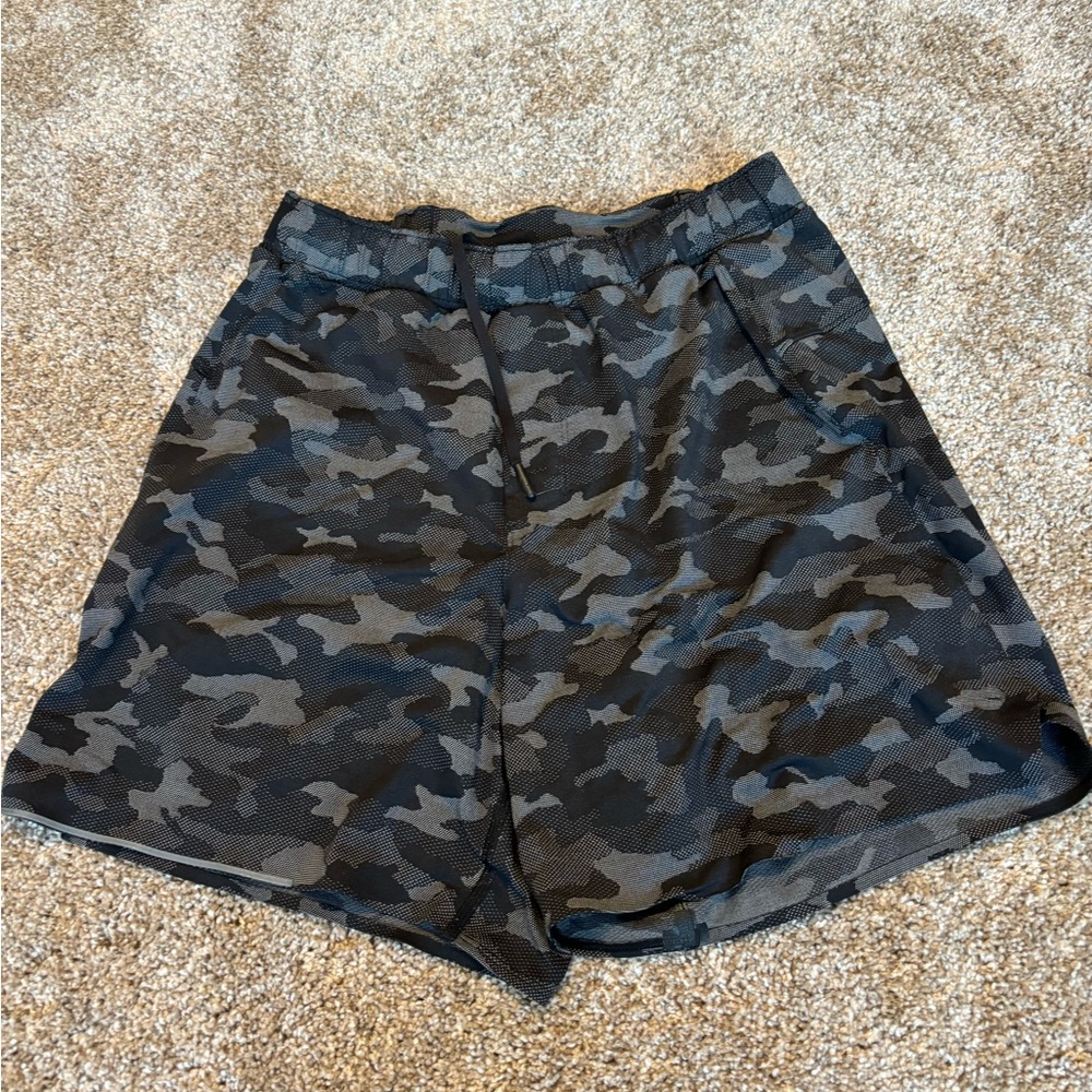 Lululemon shorts - 5 inch inseam w/ liner
